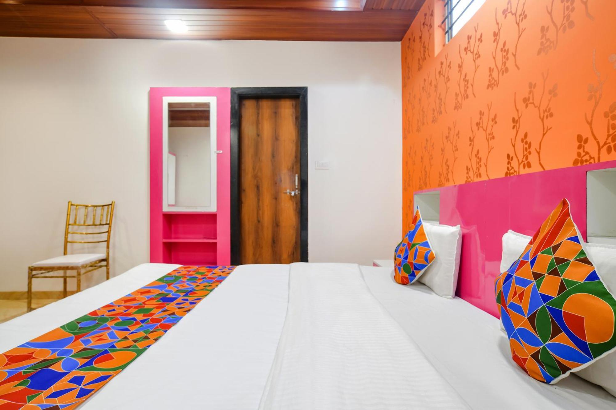 Fabhotel Dream Paradise Hotel