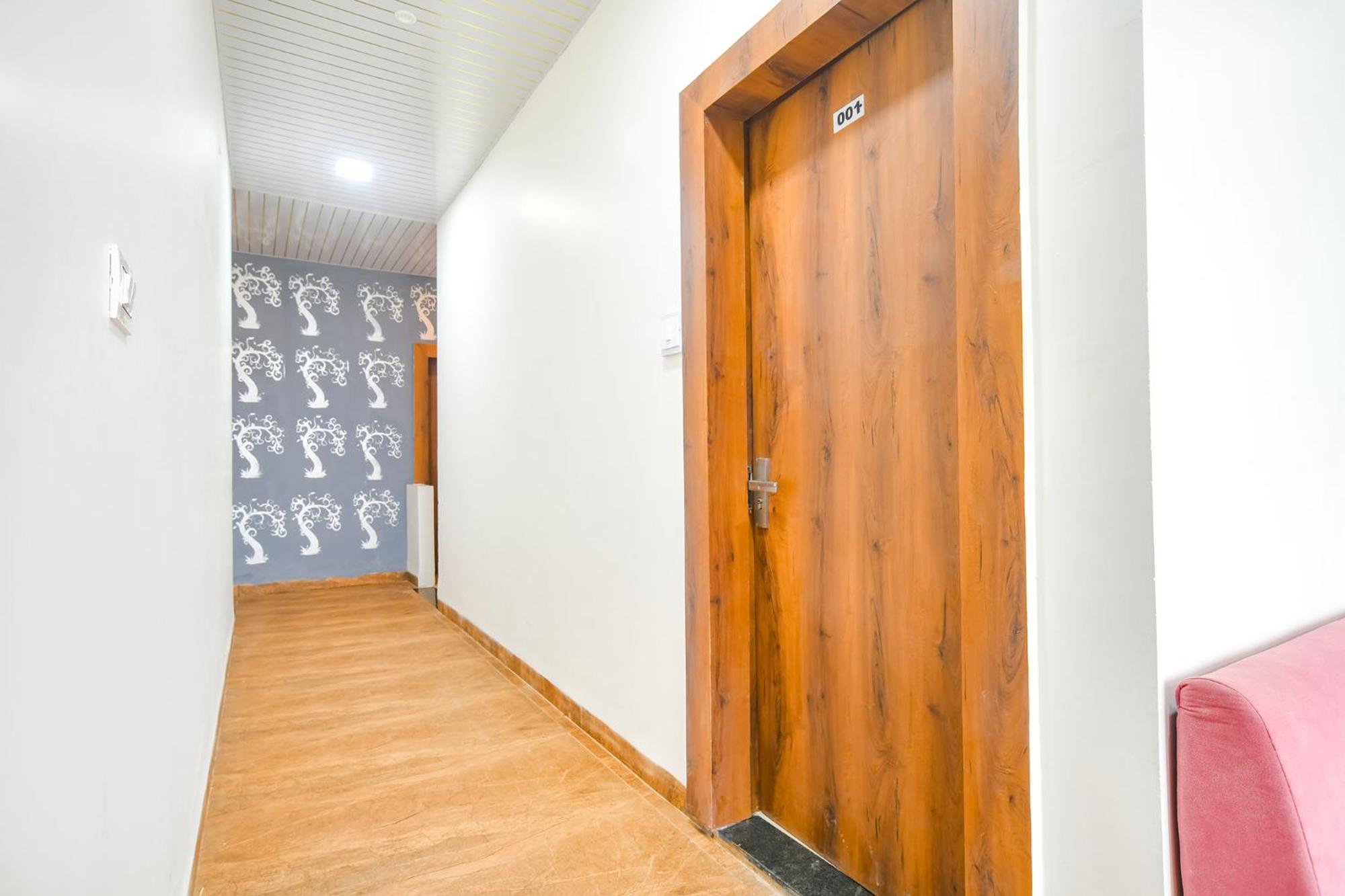 Fabhotel Dream Paradise Hotel 3*